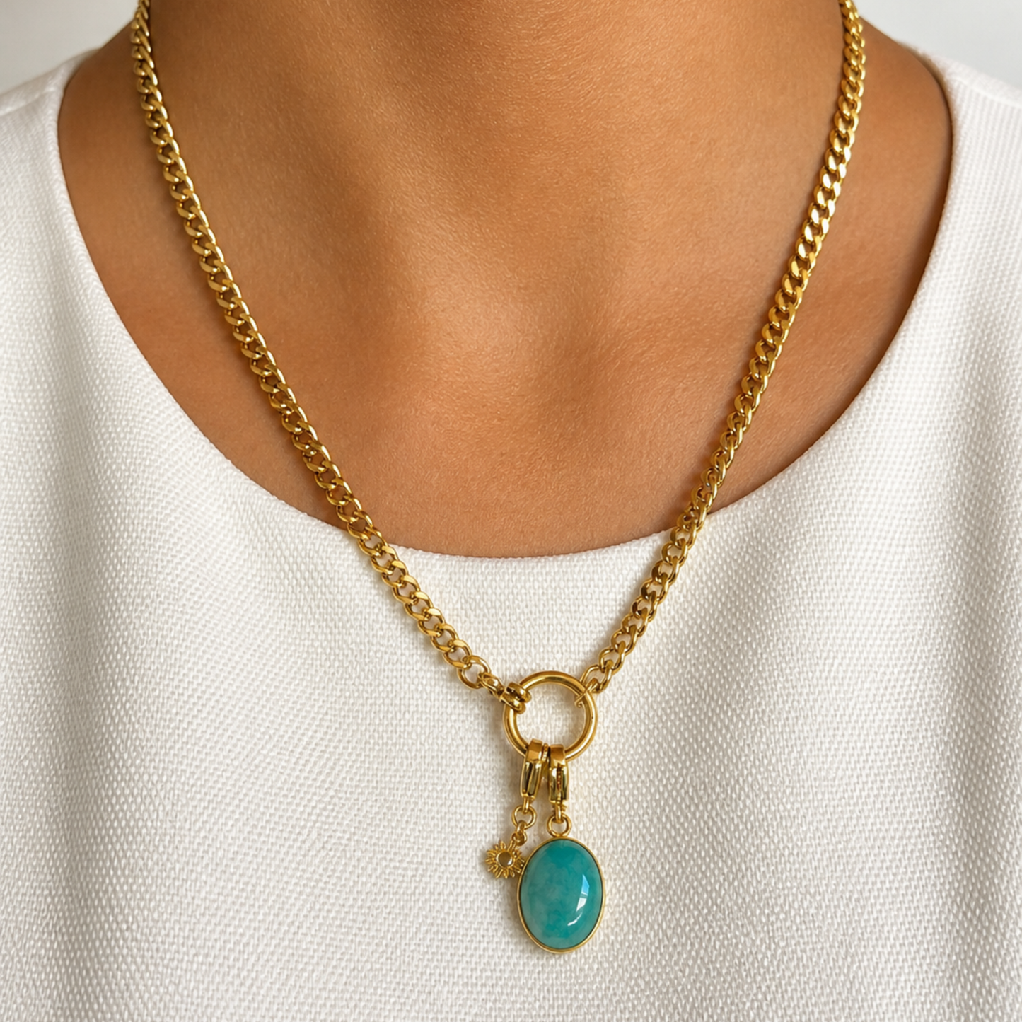 Collier Nicole